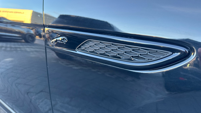 Jaguar F-Pace 2.0 D200 R-Dynamic Black 5dr Auto AWD Diesel Estate